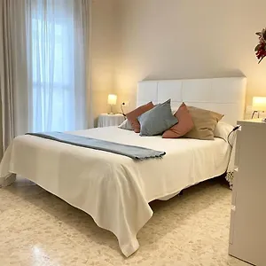 Antón Gómez Apartamento