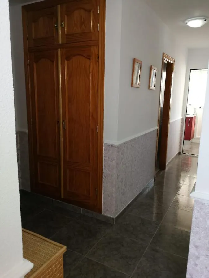 Atico Con Gran Terraza En Lucena. Ideal Parejas. Apartment 0*, Lucena